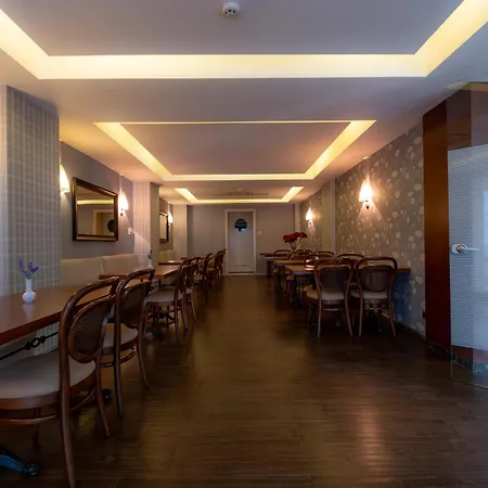 Heykel Aparthotel 4*
