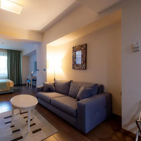 Heykel Aparthotel 4*